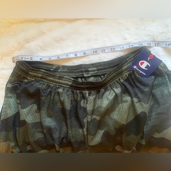 🤍🤍Champion Men's Athletic Camo Shorts - Black and Gray - Picture 8 of 13
